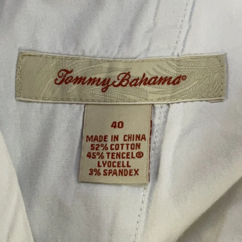 EUC Mens Tommy Bahama khaki shorts
